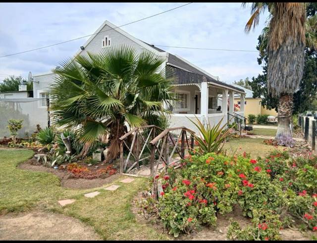 2 BEDROOM HOUSE FOR SALE IN JANSENVILLE